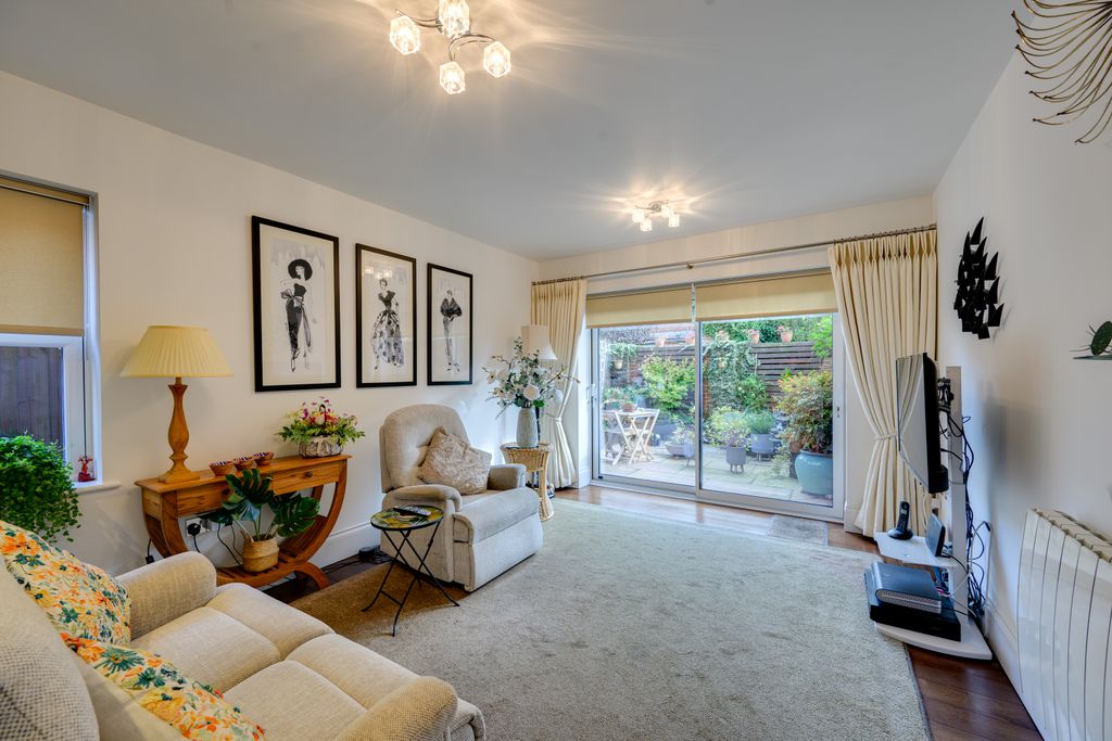 Property photo 3 of 19 Dsc_2371