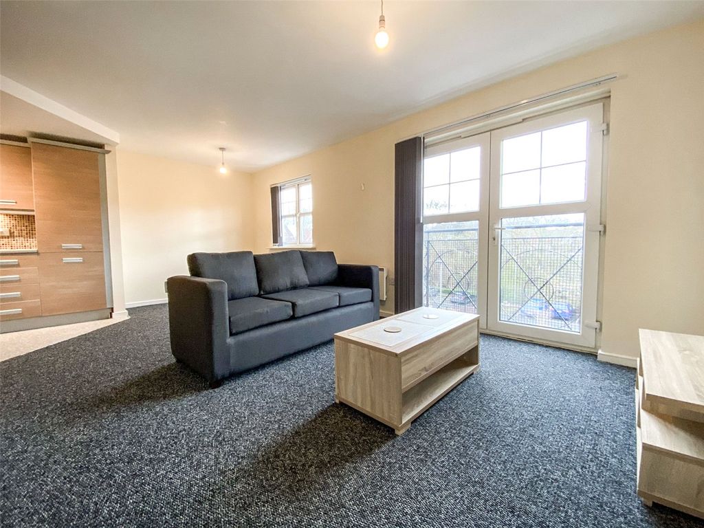 Property photo 2 of 10 Picture No. 04