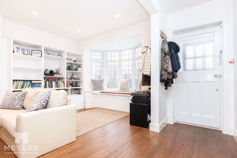 Property photo 3 of 25 Photo 5