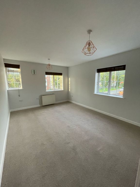 Property photo 2 of 6