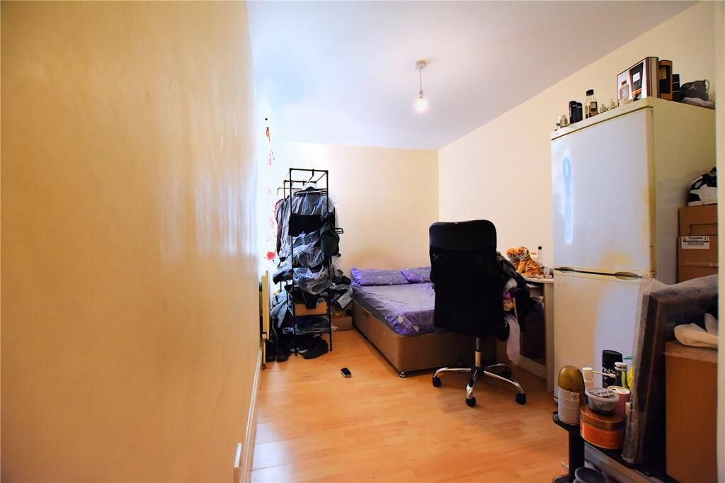 Property photo 3 of 6