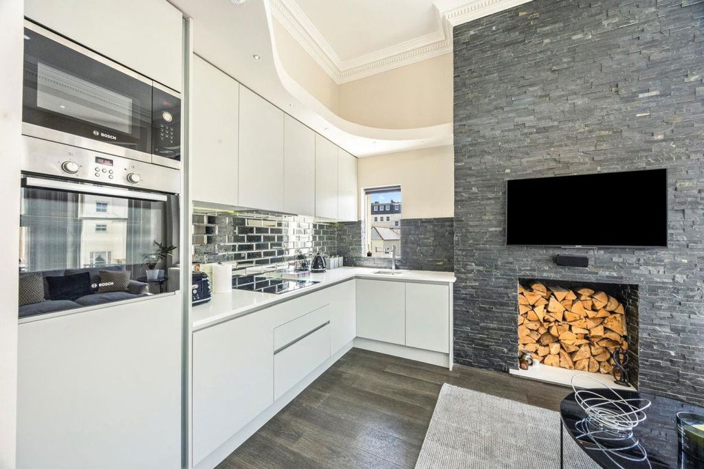 Additional image 5 of 2 bed flat to rentHolland Road, Hove BN3