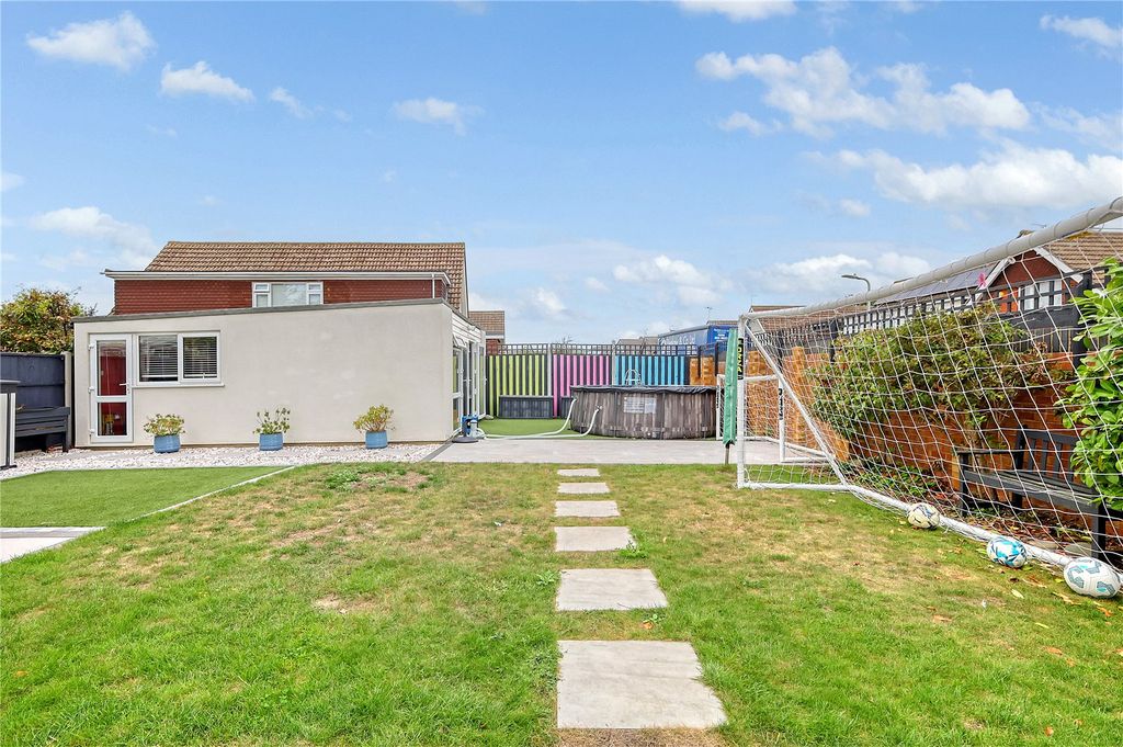 Property photo 3 of 16 Picture No. 07