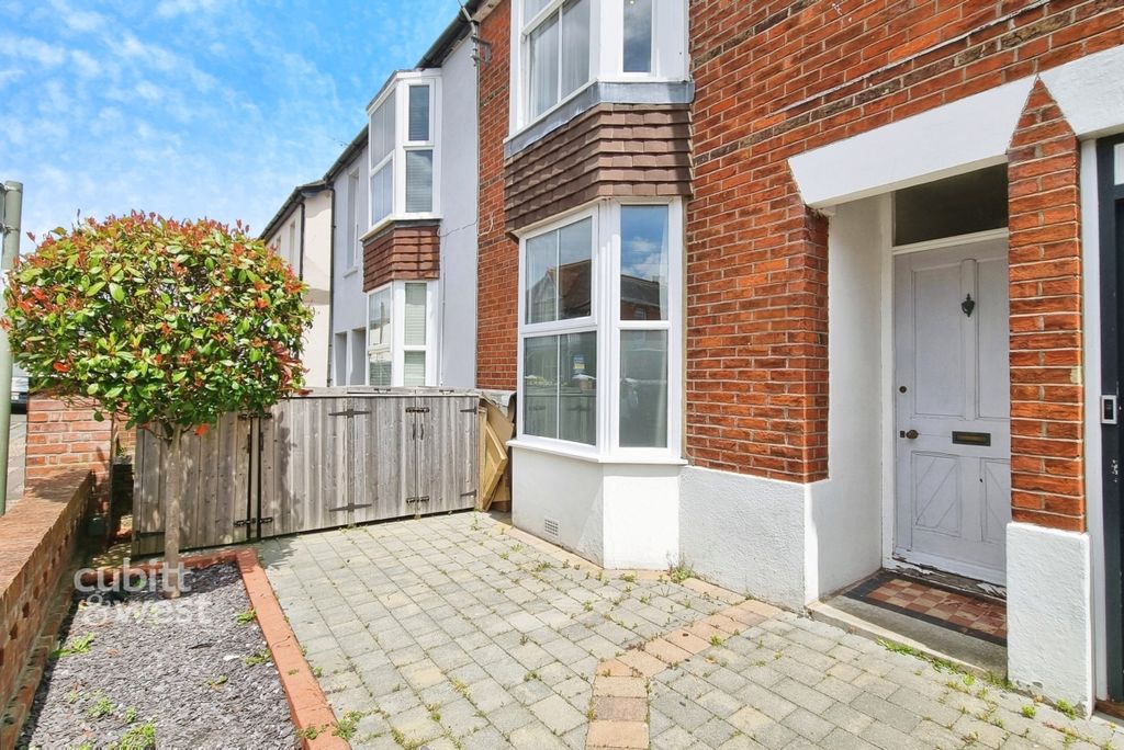 Property photo 1 of 9 Ab098d03-20240619...