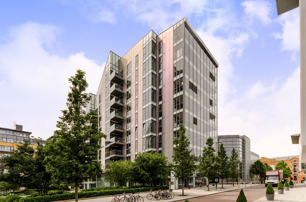 Property photo 1 of 9