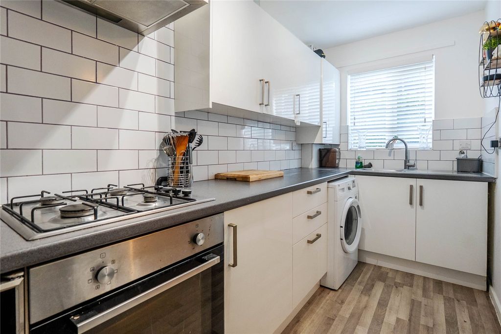 Property photo 3 of 16 Picture No. 06