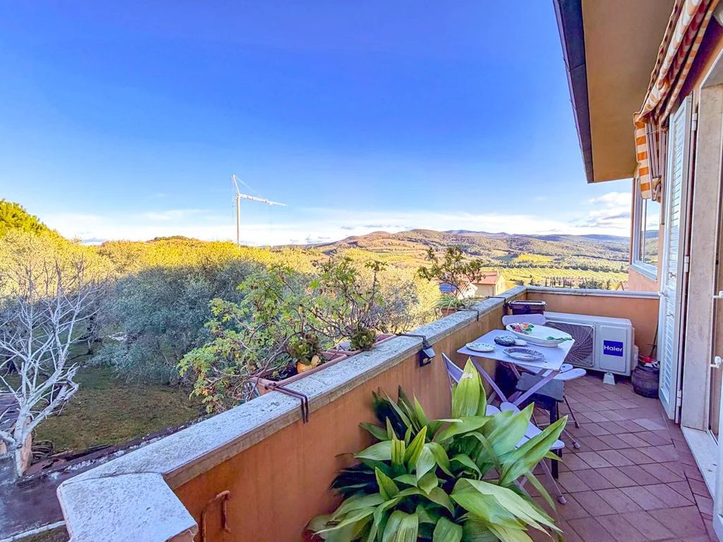 Property photo 3 of 28