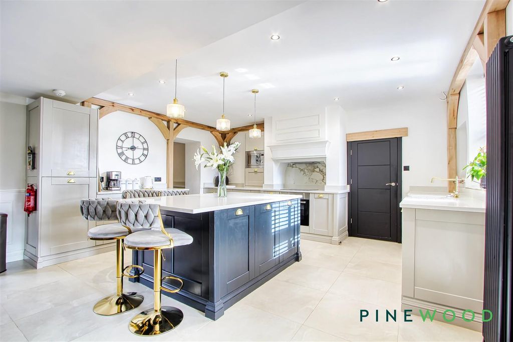 Property photo 1 of 59 Kitchen/Living Area