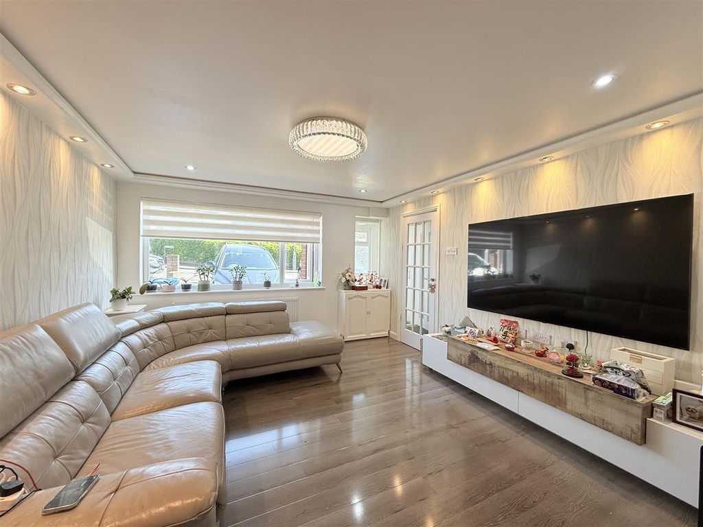 Property photo 2 of 14 Img_5456.Jpeg