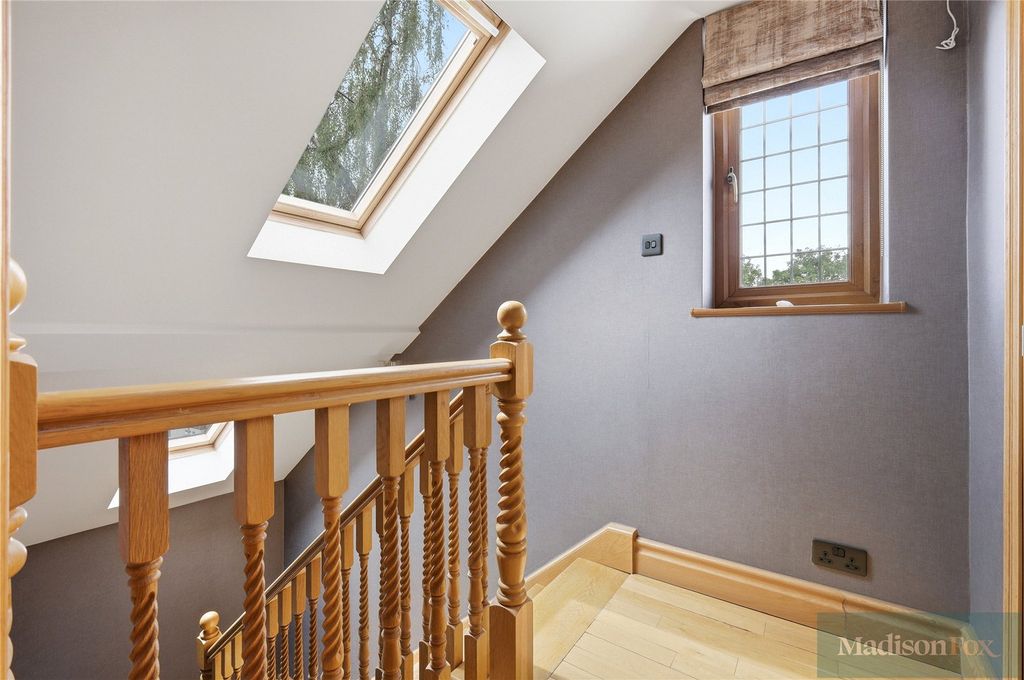 Additional image 33 of 5 bed detached house for saleWest View, Loughton, Essex IG10