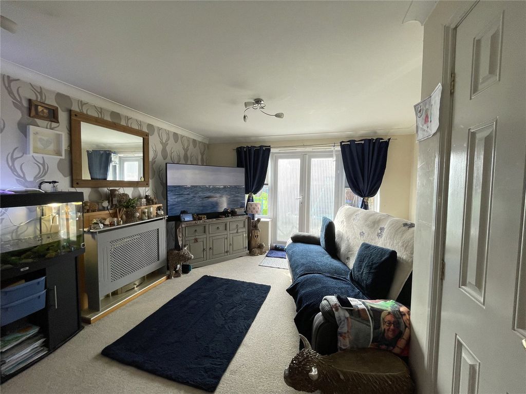 Property photo 2 of 16 Picture No. 17