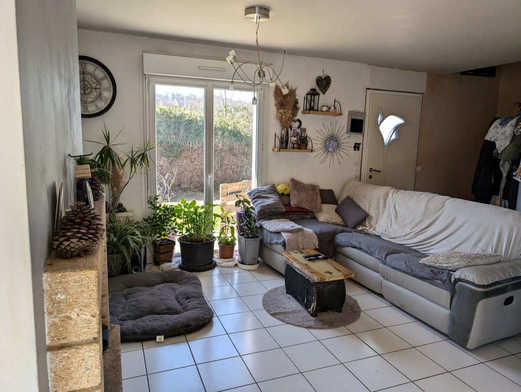 Property photo 2 of 12