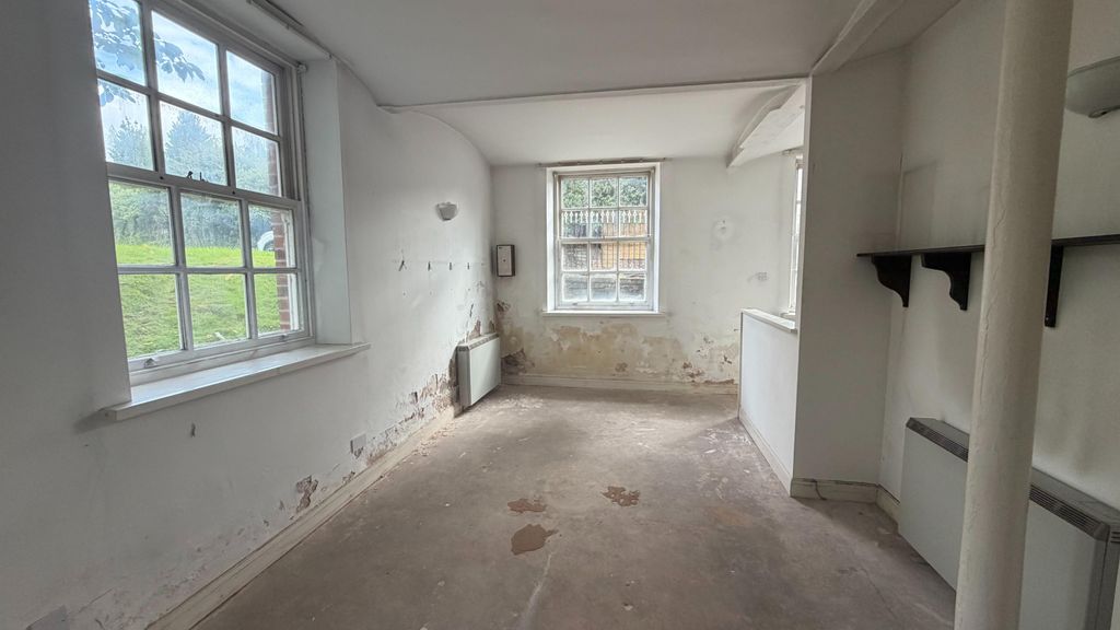Property photo 3 of 8 Img_2425.Jpg