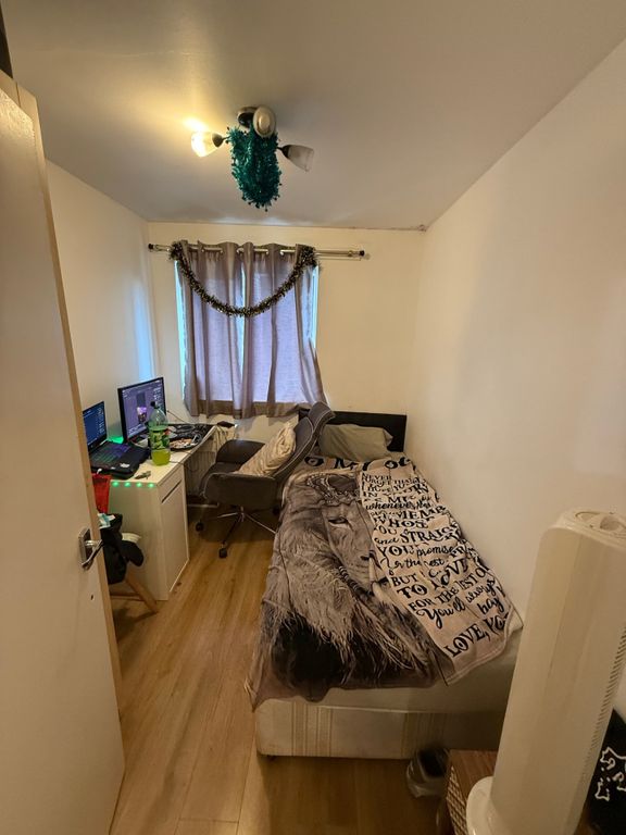 Property photo 2 of 4