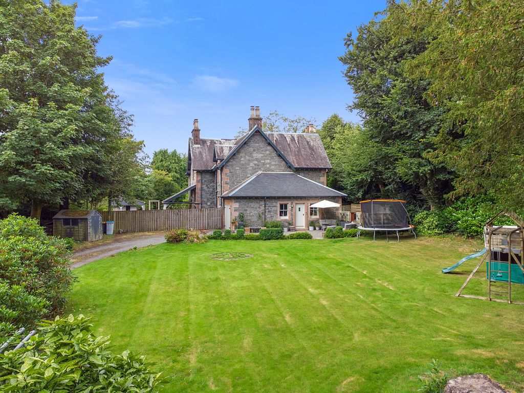 Property photo 1 of 35