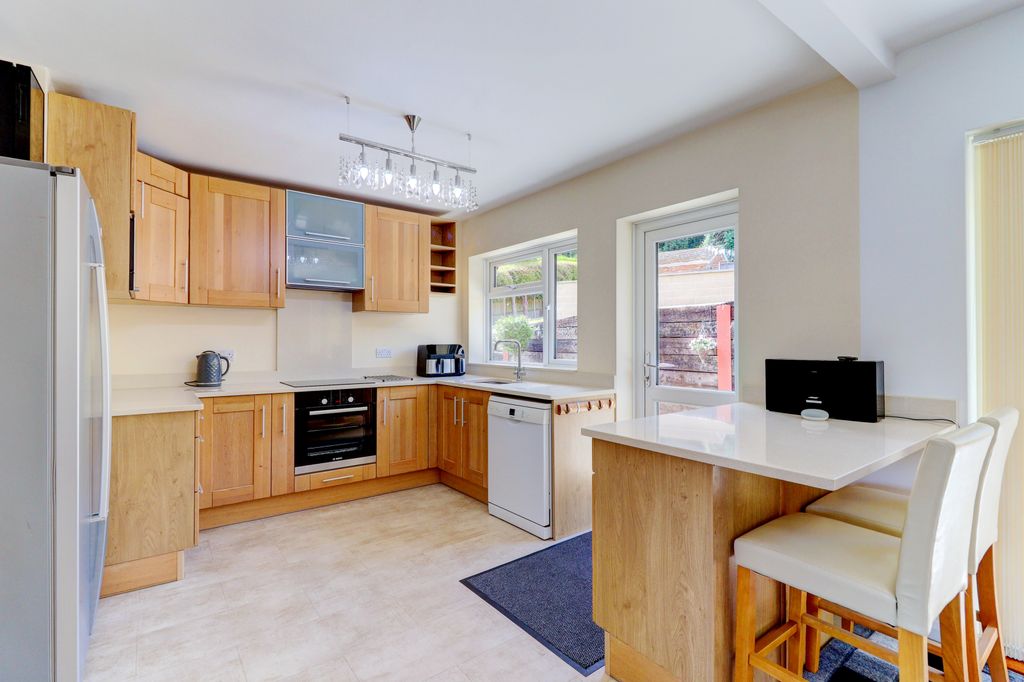 Property photo 3 of 15 Picture No. 06