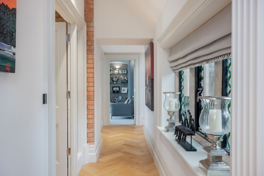 Additional image 15 of 2 bed flat for saleBirmingham Road Hatton Warwick, Warwickshire CV35