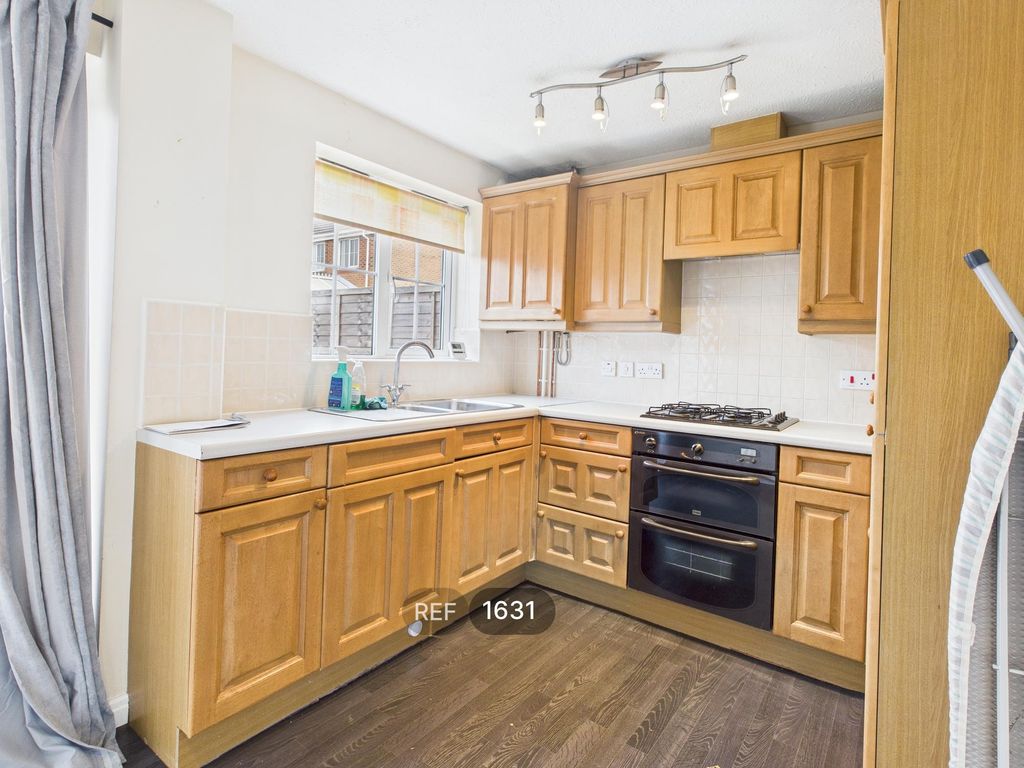 Property photo 2 of 23 Kitchen