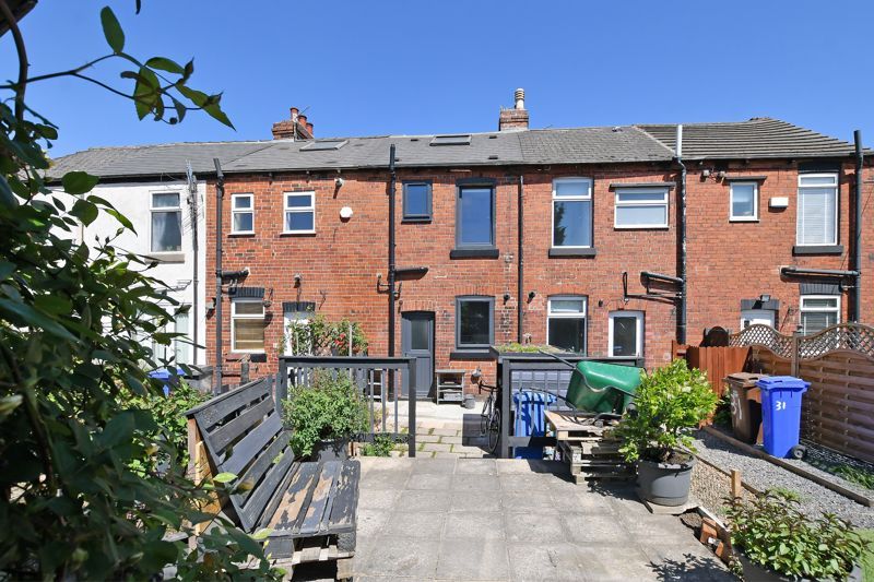 Property photo 1 of 18 External