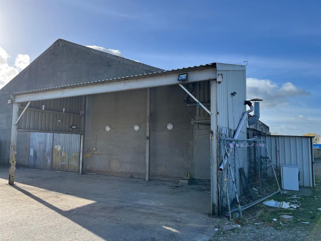 Property photo 1 of 7 Lktg3402.Jpg