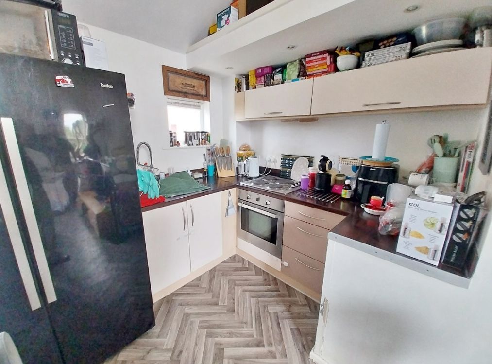 Property photo 3 of 7