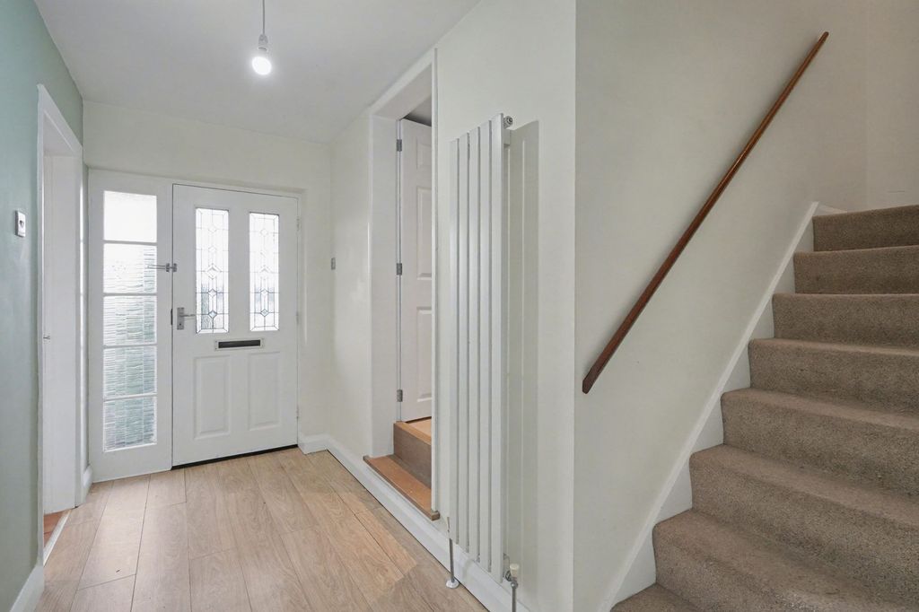 Property photo 3 of 22