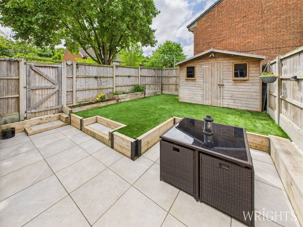 Property photo 2 of 24
