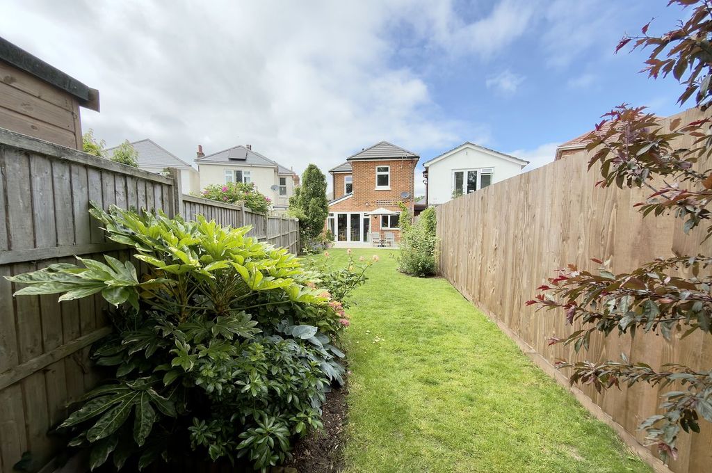 Property photo 3 of 22