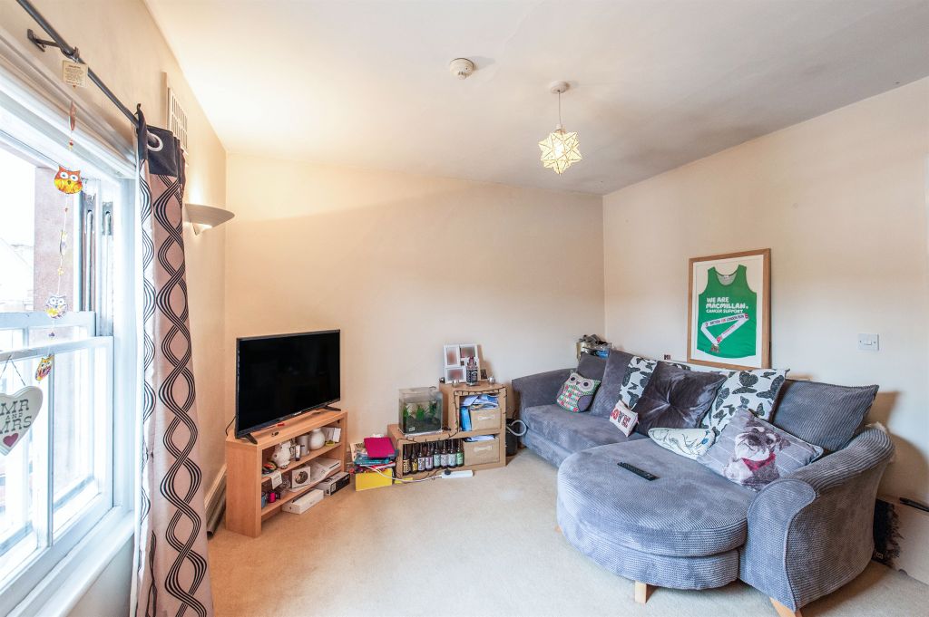 Property photo 2 of 12 Image