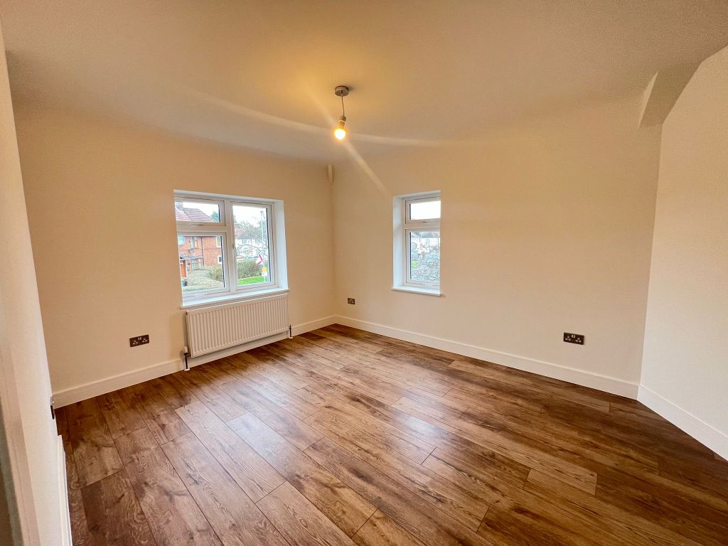 Property photo 3 of 28