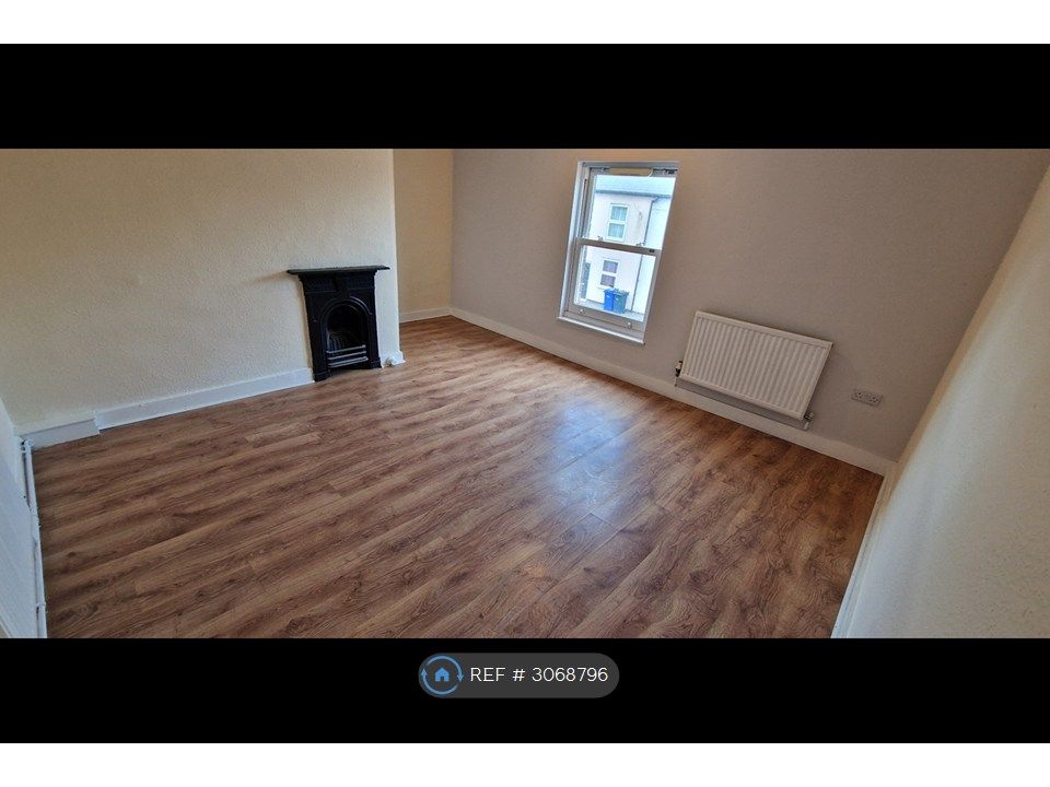 Property photo 3 of 4