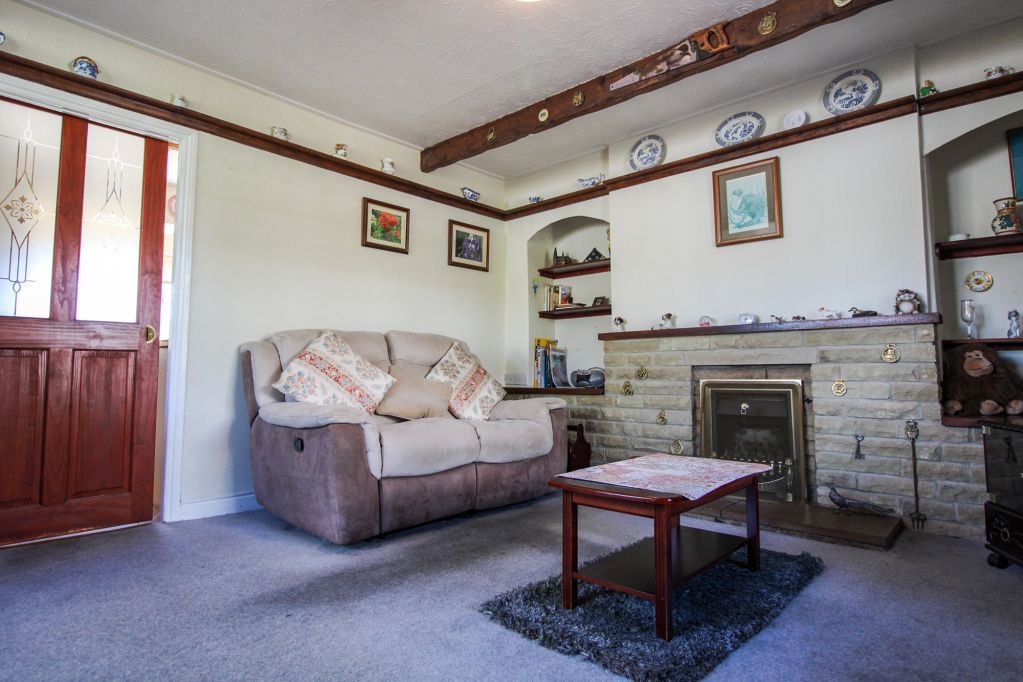 Property photo 3 of 16 Living/Dining Room
