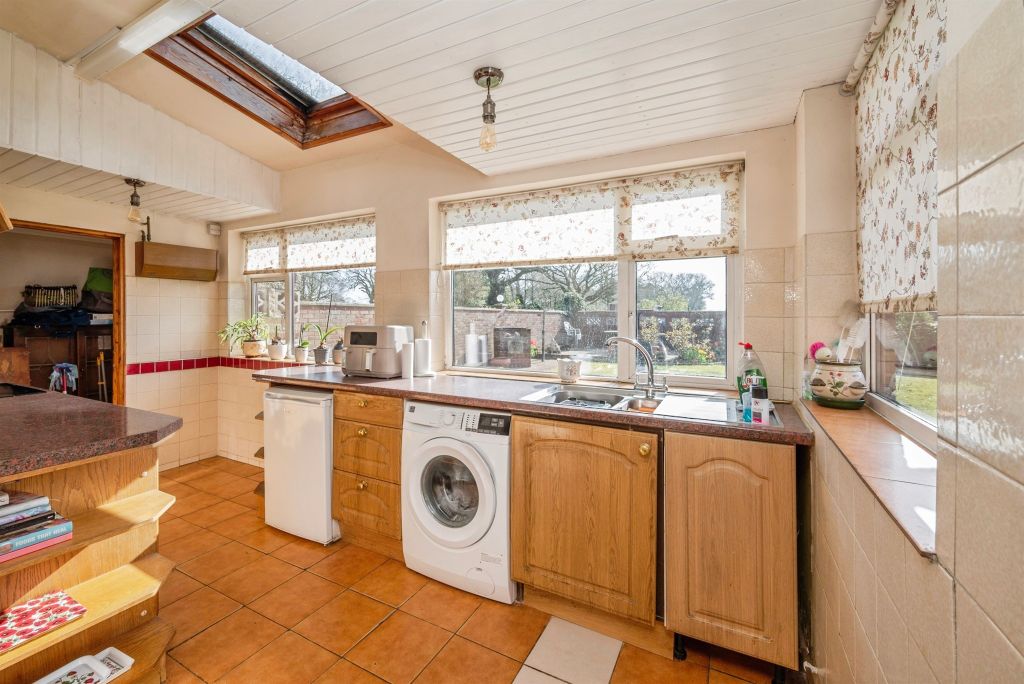 Property photo 3 of 20