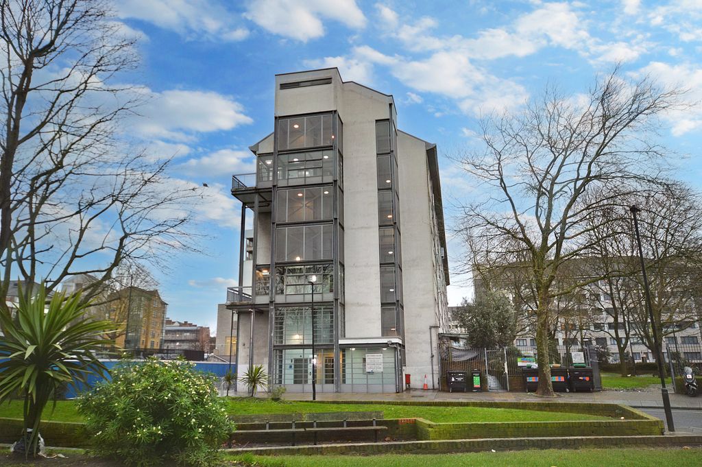 Property photo 1 of 13 Flat 53 Wycombe House, 9 Bernhardt Crescent, St Johns Wood, London, Nw8 8Ax