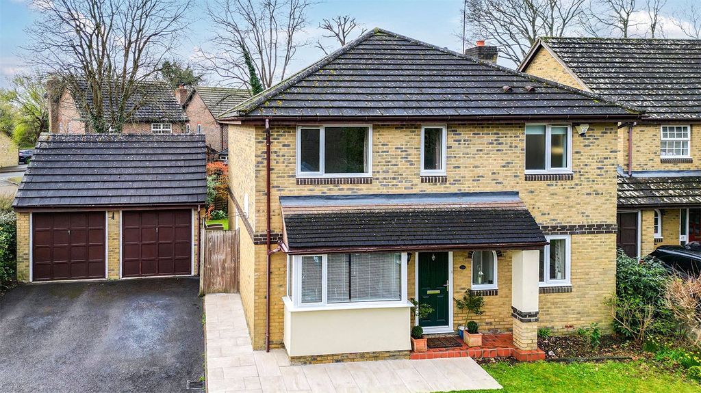 Property photo 2 of 21 Picture No. 14