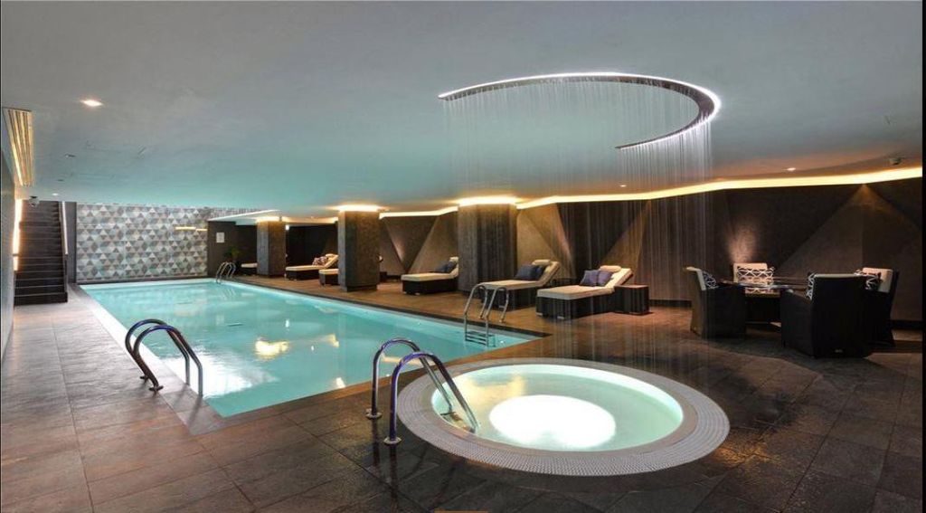 Property photo 3 of 12 Lesiure Facilities Swimming Pool &amp; Jacuzzi