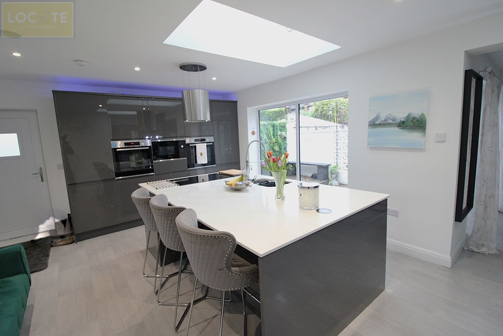 Property photo 2 of 31 New (14).Jpg