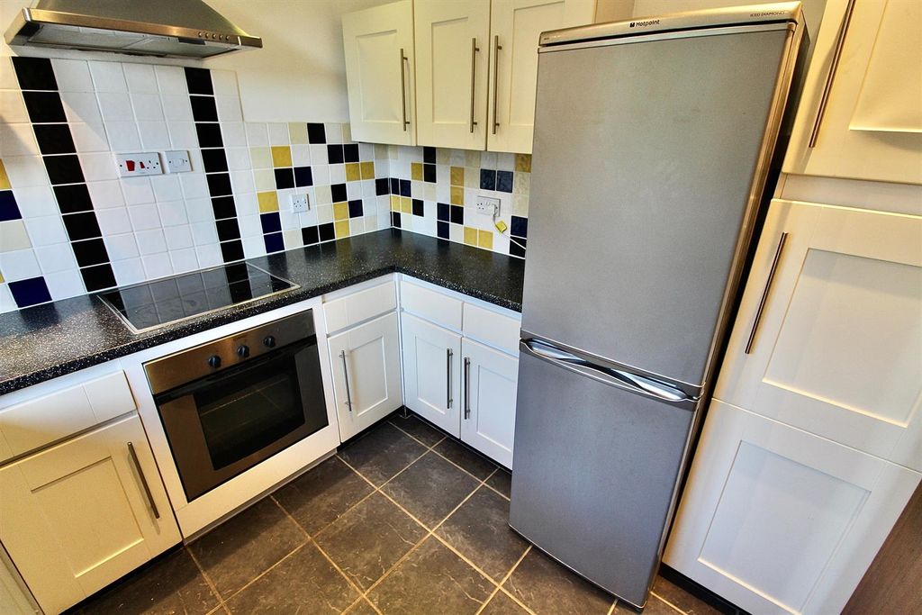 Property photo 3 of 8 Img_5933.Jpg