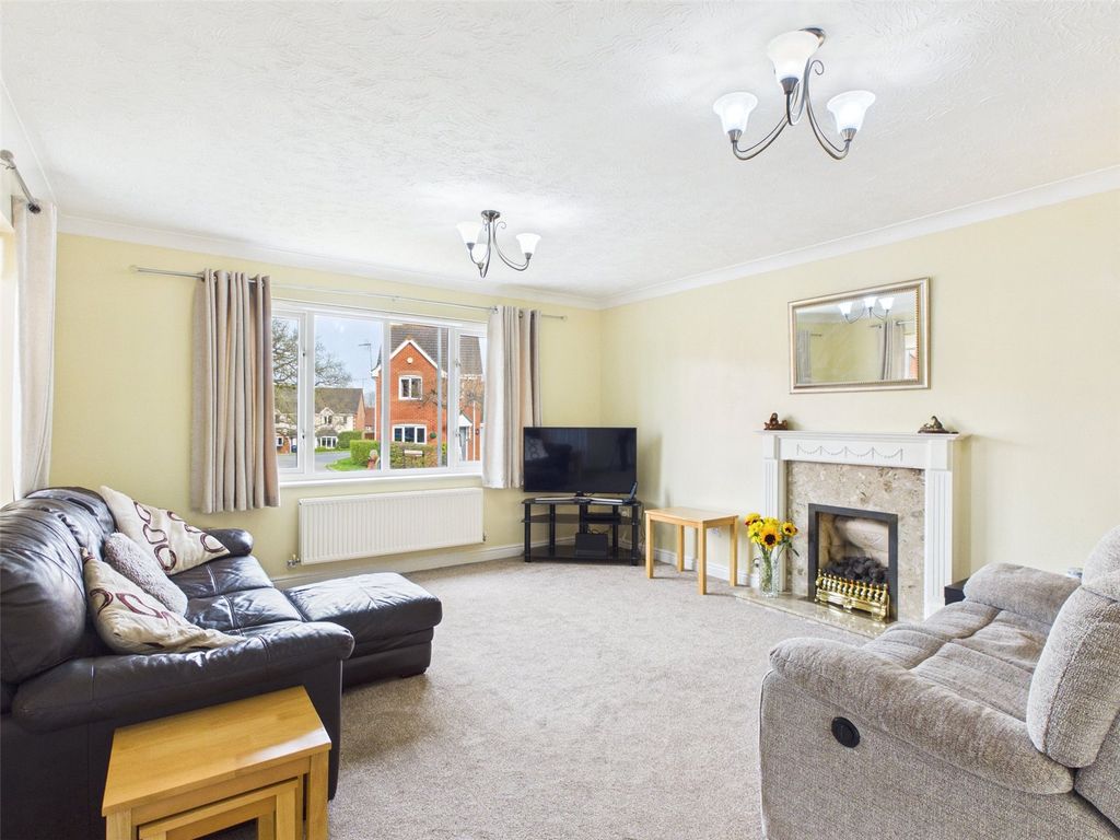 Property photo 3 of 23 Picture No. 27