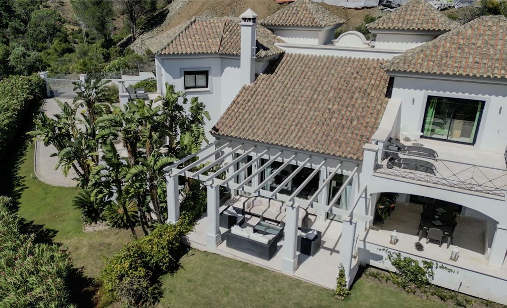 Property photo 2 of 10