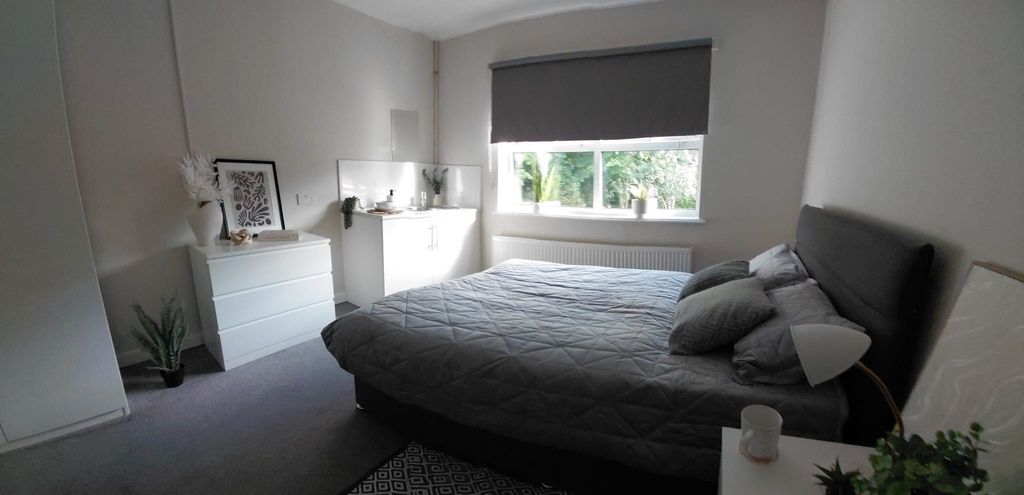 Property photo 2 of 3