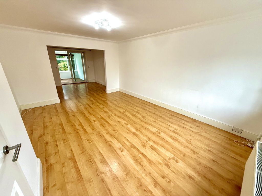 Property photo 3 of 20 Img_9293