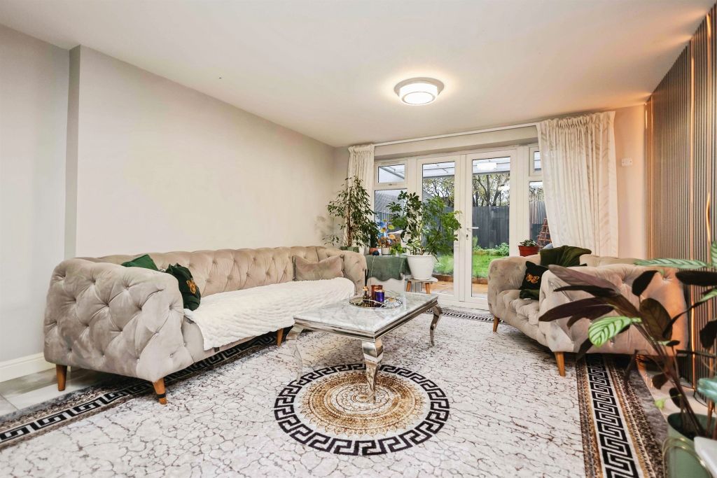 Property photo 3 of 20