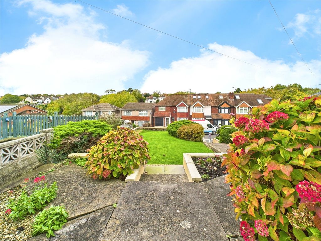 Property photo 2 of 23 Picture No. 05