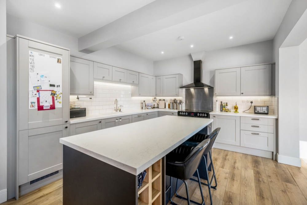 Property photo 2 of 32 47 West Parade (Lincoln)-21