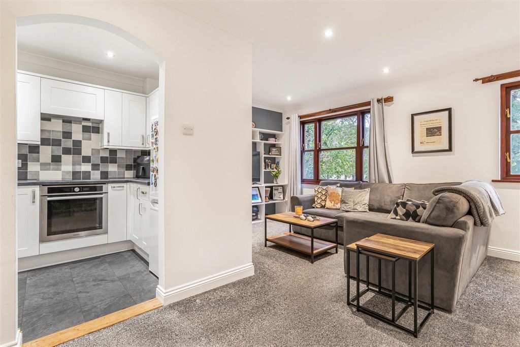 Property photo 2 of 17 15_66692-1.Jpg