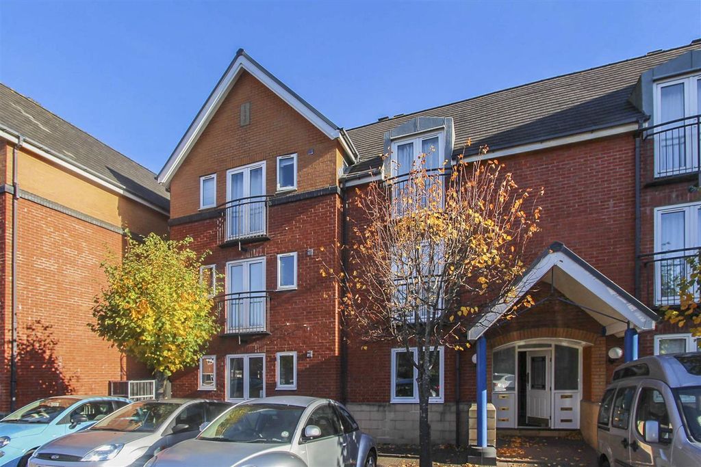 Property photo 1 of 13 Halliard Court 58-2-2.Jpg
