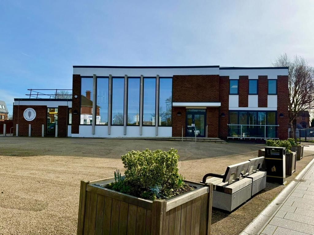 Property photo 1 of 9 Photo 25