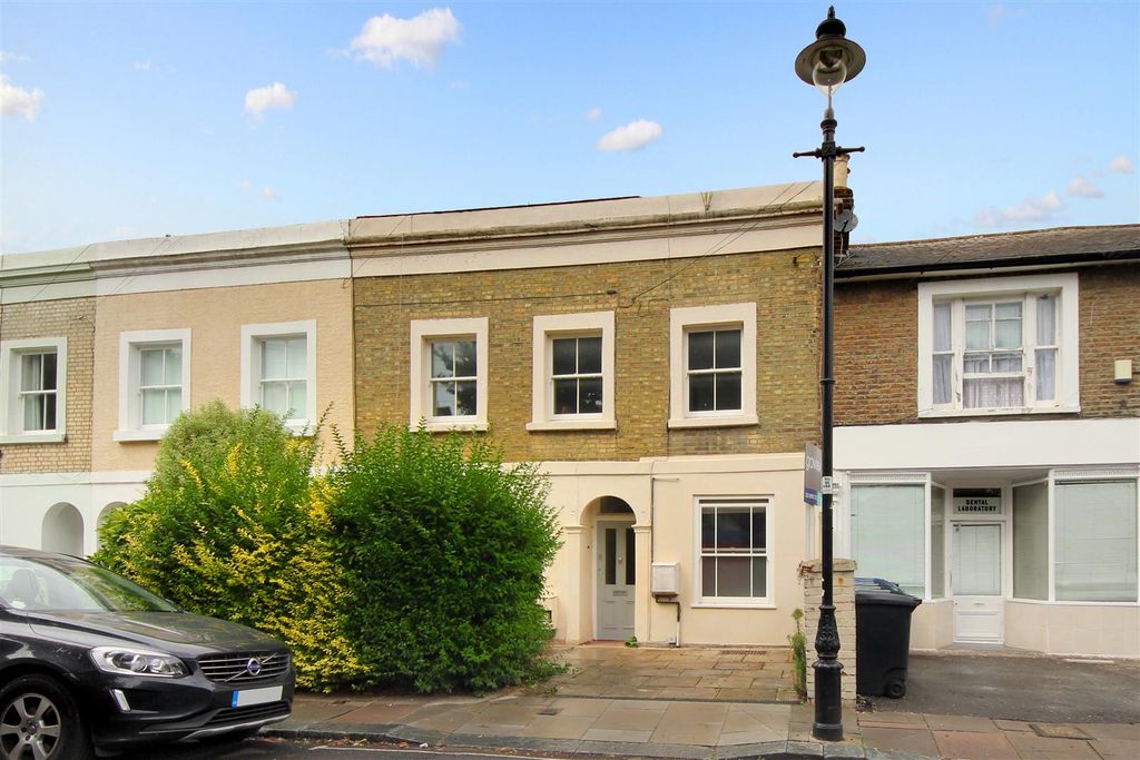 Property photo 1 of 7