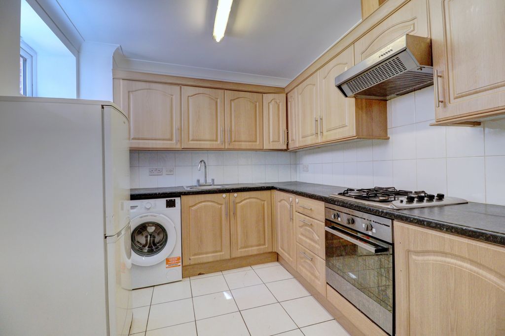 Property photo 3 of 7 Picture No. 06
